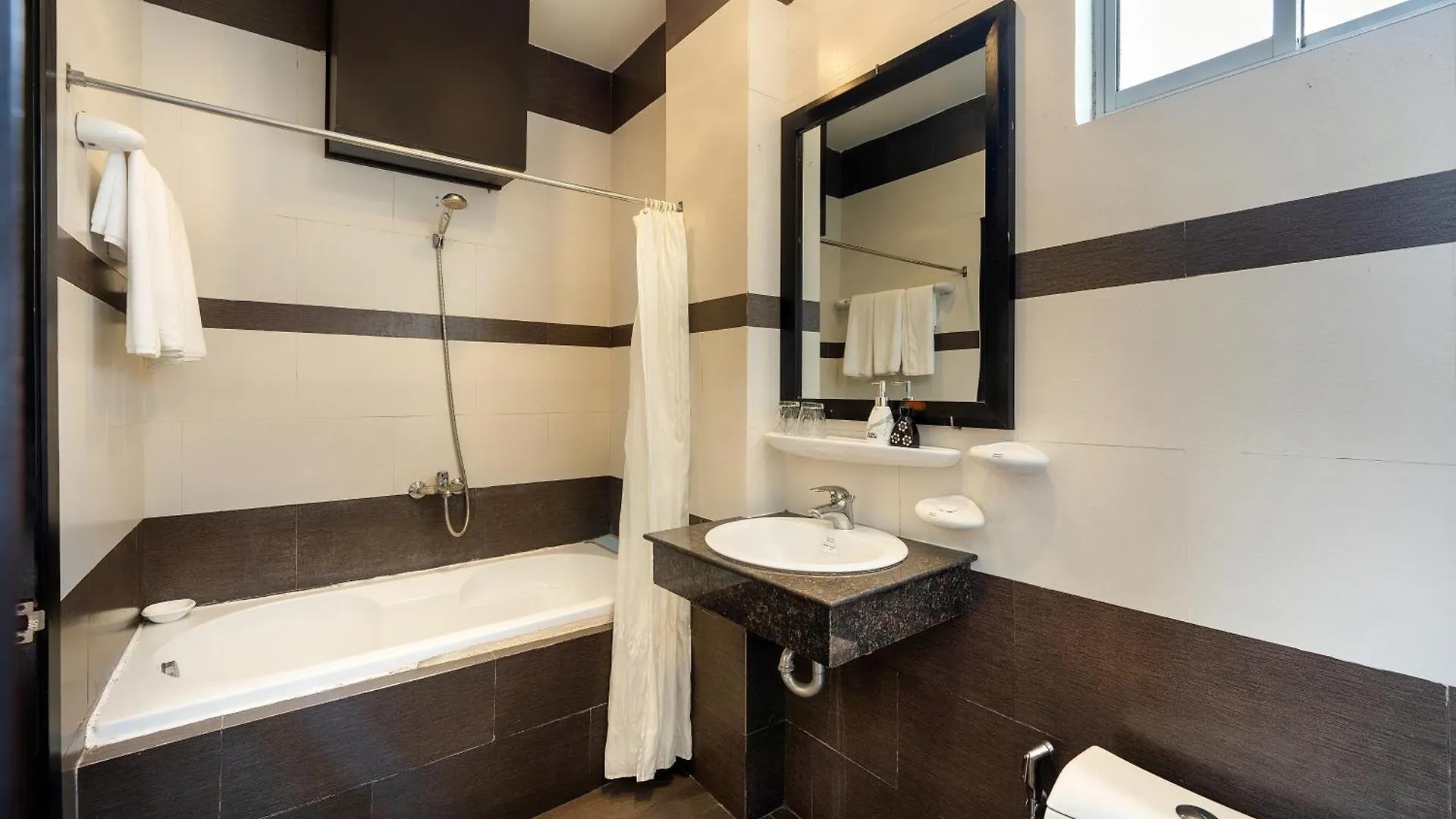 Golden Bell Homestay Hội An 0*,