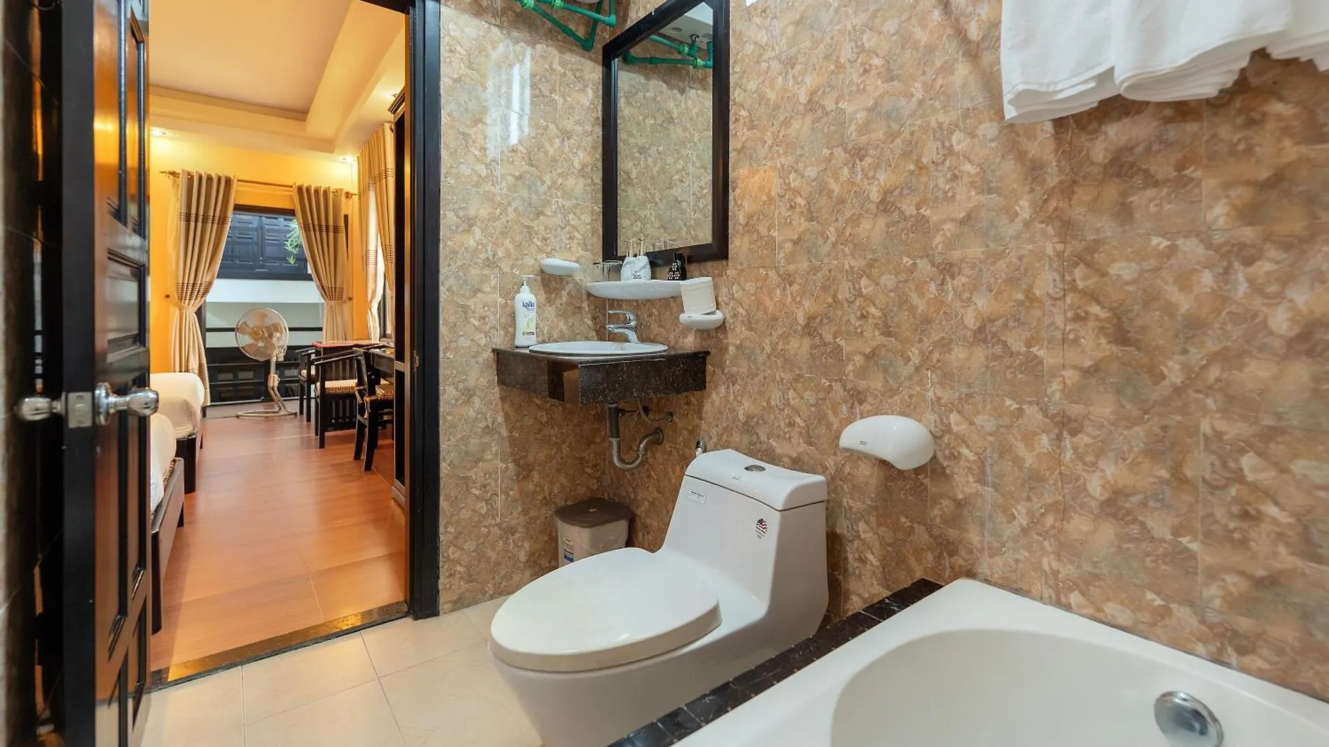 Golden Bell Homestay Hội An